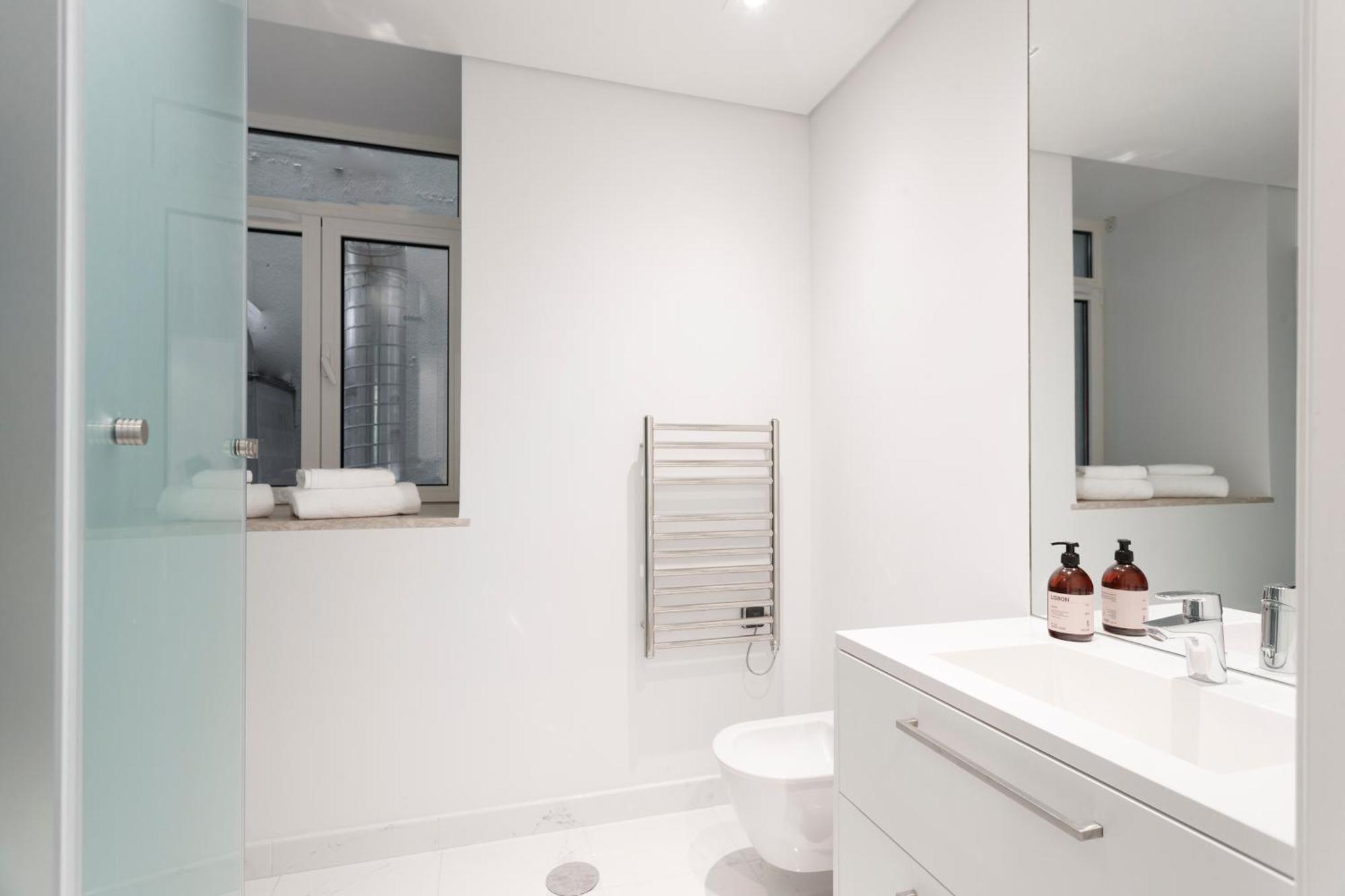 The Boulevard Apartment *
